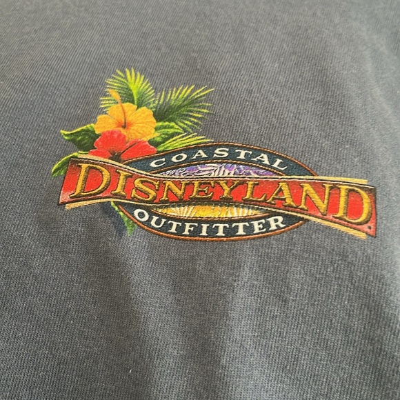 Disney 2X Men’s Disney Tee.  Never worn.   Jean blue color.  Great graphics. - Picture 2 of 5